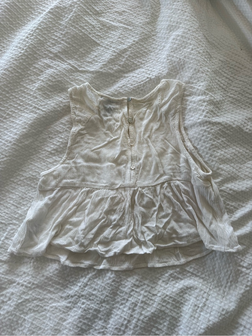 Forever 21 White Embroidered Sleeveless Peplum Camisole - Picture 3 of 3